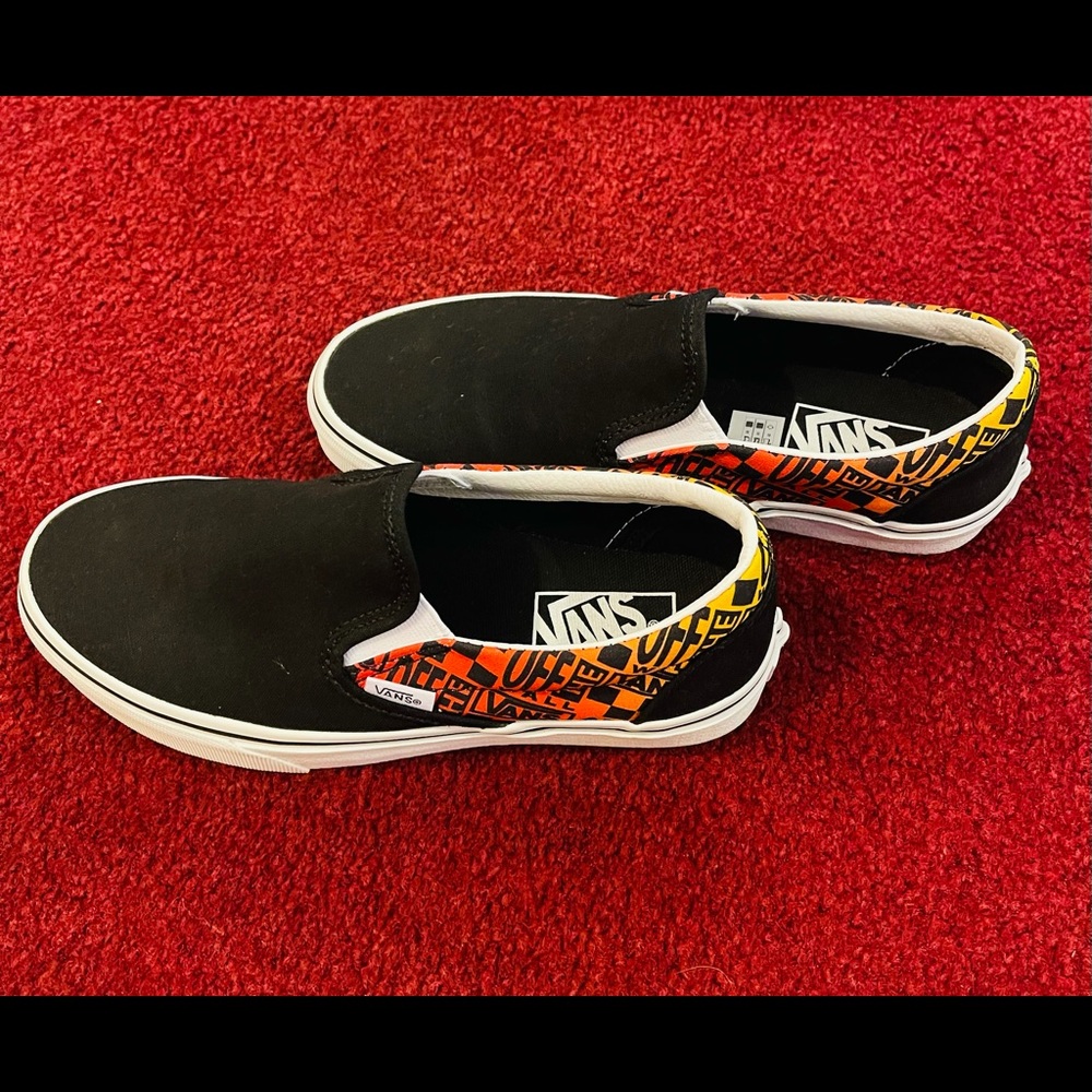 Vans women’s size 7.5 (new without tags)